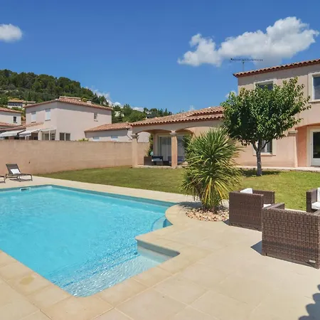 Awesome In With Kitchen Holiday home *