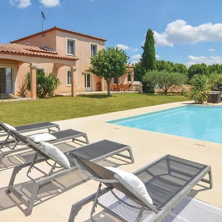 Awesome In With Kitchen Holiday home *